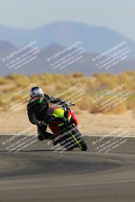 media/Oct-08-2022-SoCal Trackdays (Sat) [[1fc3beec89]]/Turn 16 (125pm)/